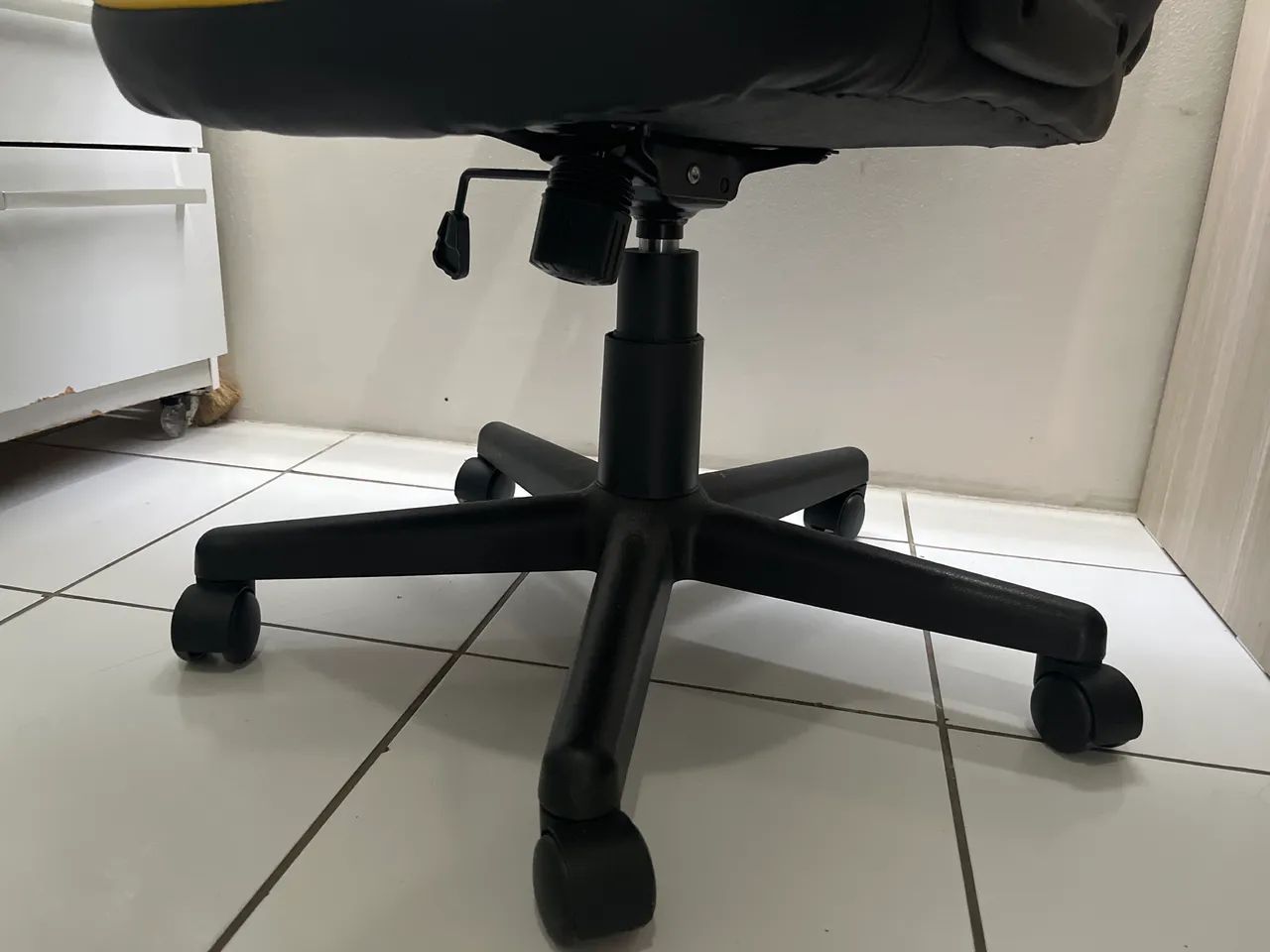 Cadeira Gamer Preta - Foto 3