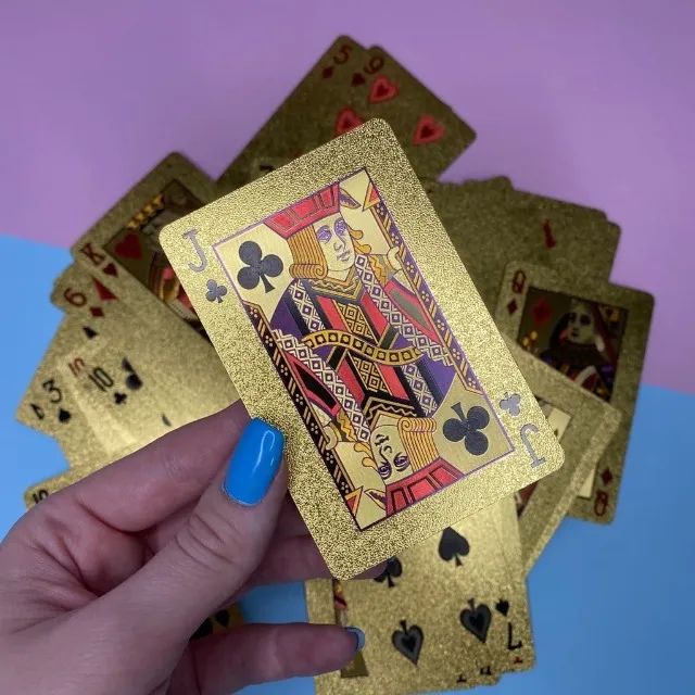 BARALHO DOURADO IMPERMEAVEL DOBRAVEL 