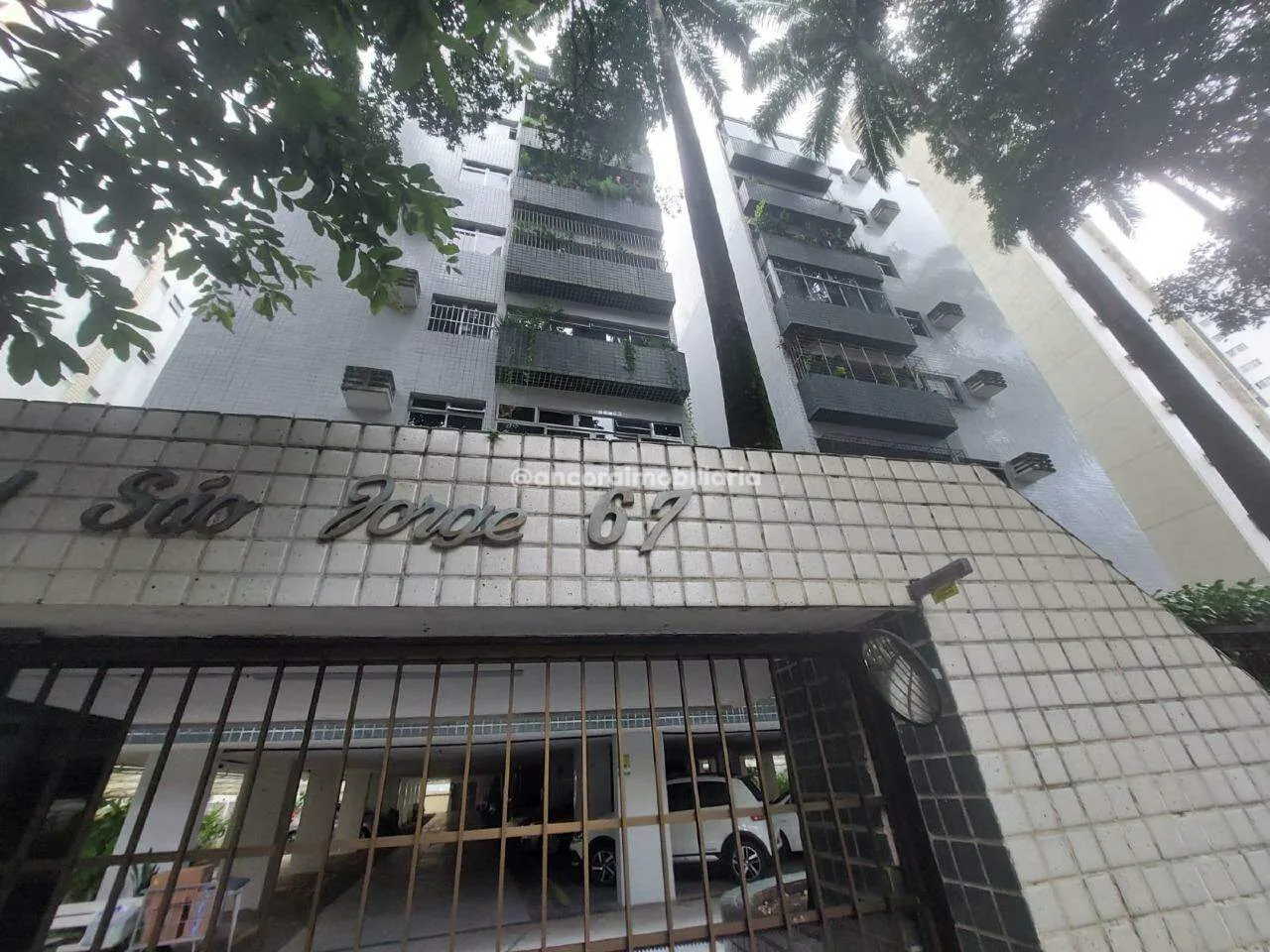 Conheça este incrível apartamento de 164 m² a venda no coração do bairro das Graças!