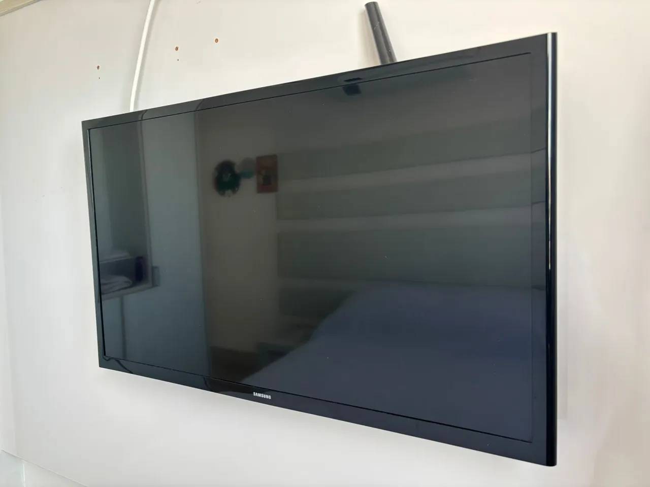 TV SAMSUNG SMART NOVINHA ACEITO CARTÃO E ENTREGO