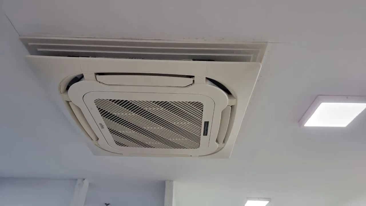 AR-CONDICIONADO CASSETE 36.000 BTU ELGIN - Foto 2