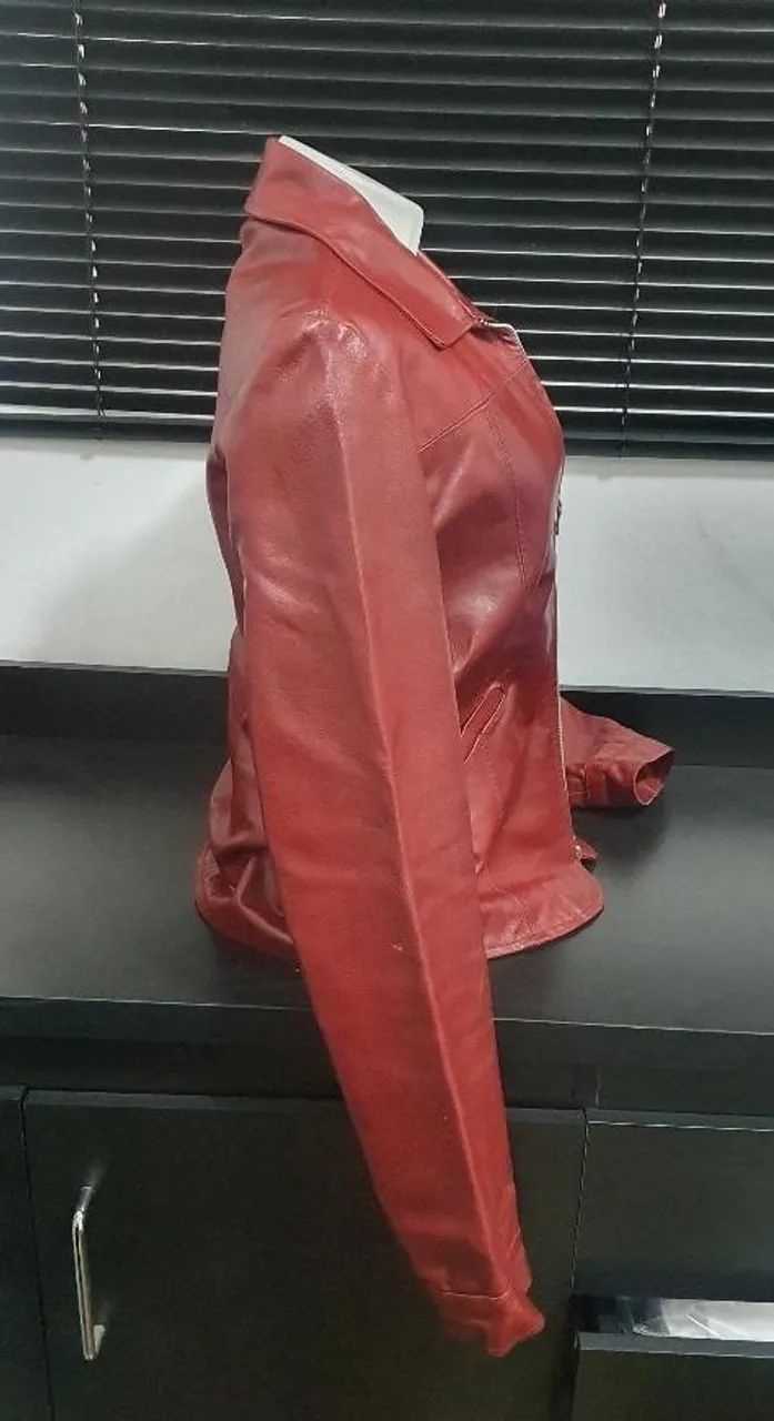 Jaqueta de couro vermelha P - Foto 2
