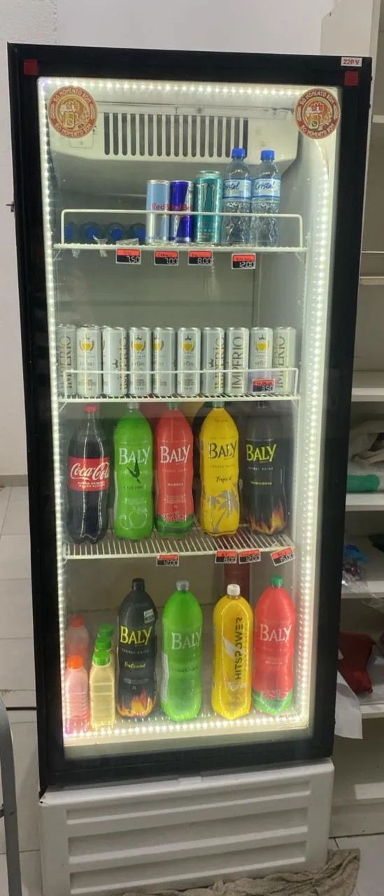 Geladeira expositora 