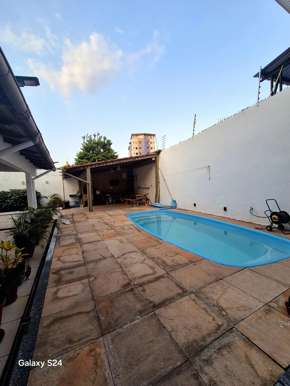 Casa em Vila Fechada na Travessa Chaco - Marco - SI