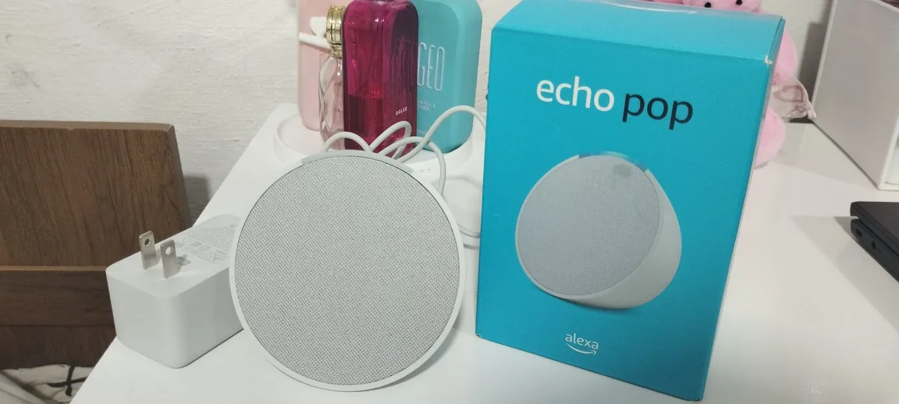 Echo Pop - Smart Speaker com Alexa