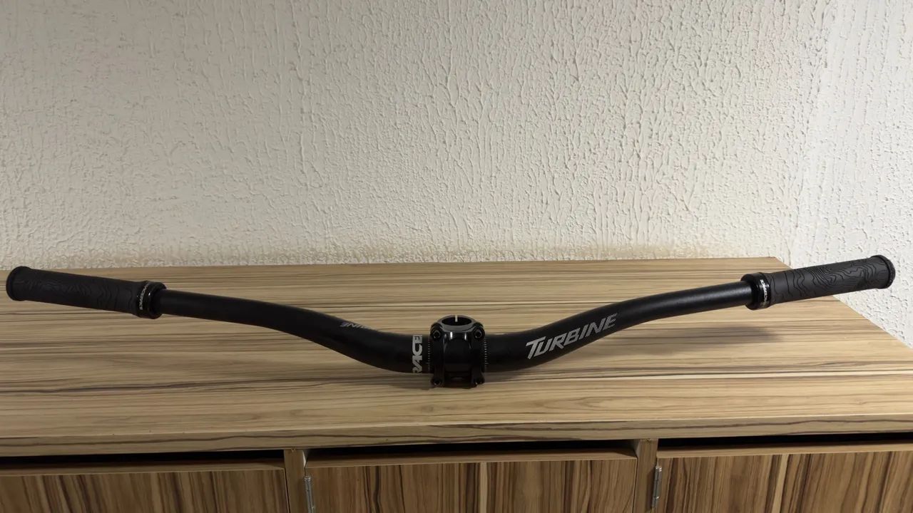 Cockpit completo RaceFace Turbine - Mesa + Guidão + Punhos - Usado apenas uma vez - Foto 6