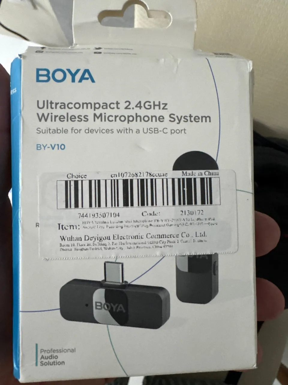 Microfone Boya BY-V10 - um microfone e um receptor tipo USB c