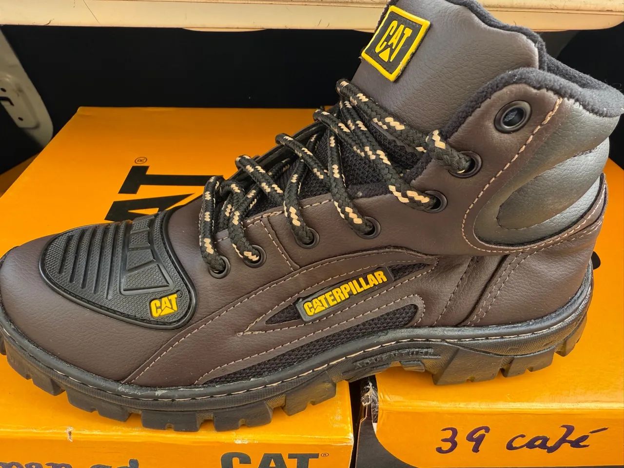 Bota Caterpillar Adventure Masculina Preta na promoção por R$99,90 - Foto 3