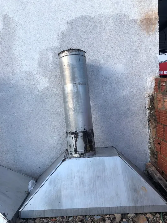 Coifa Industrial em Aço Galvanizado + tubo passagem fumaça 1,40X0,86