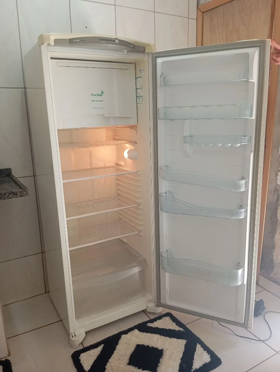 Geladeira Consul Frost Free 365 litros