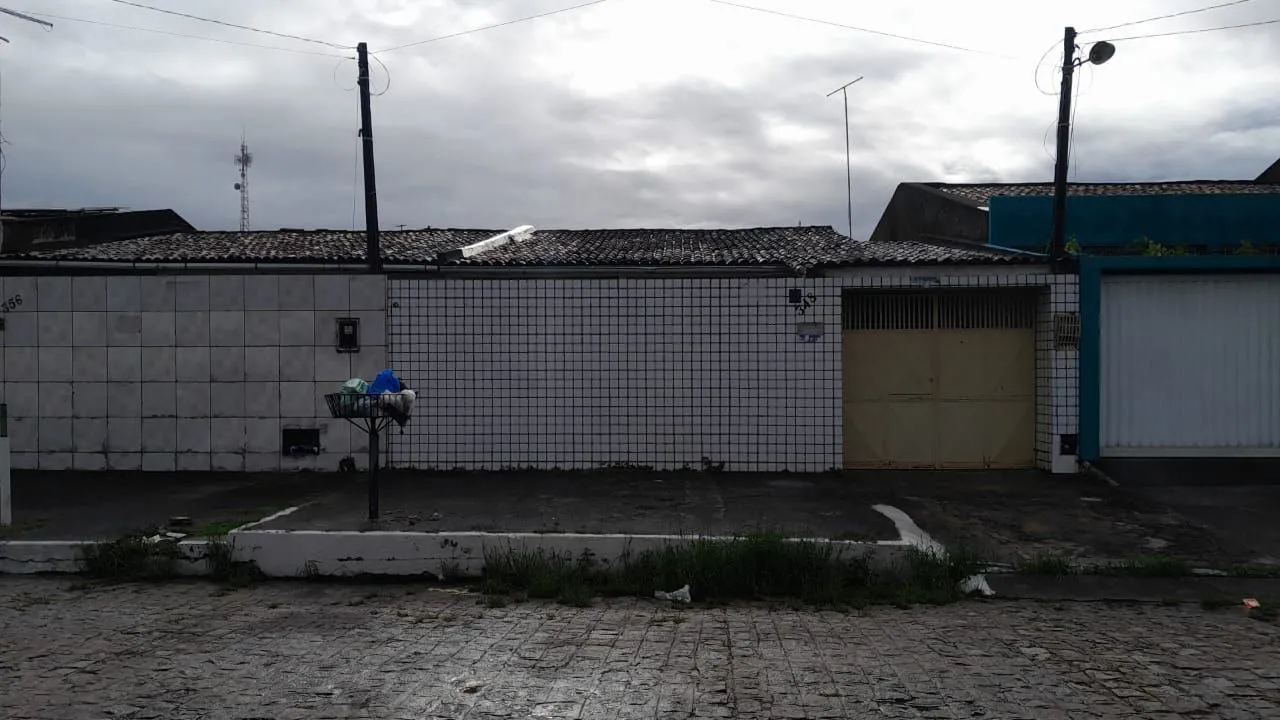 CASA NO OSMAN LOUREIRO