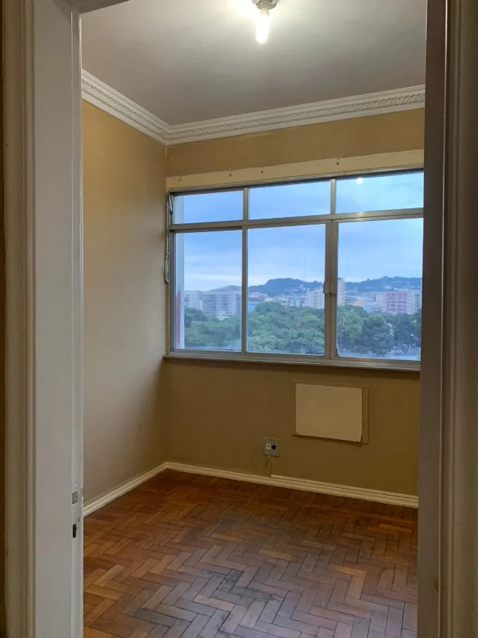 ALUGO APARTAMENTO 2 QUATROS TIJUCA EM FRENTE AO COLÉGIO MILITAR
