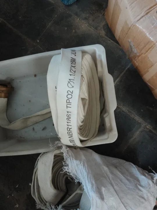  Equipamentos Contra incêndio negociando trocar por carro ou moto - Foto 4