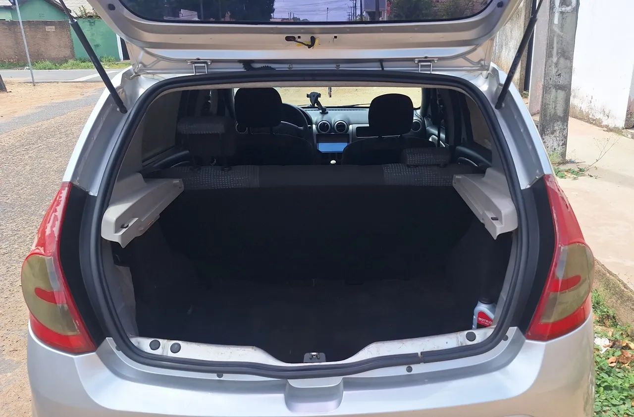 Renault Sandero 2010 1.0 - Econômico e Espaçoso! - Foto 6