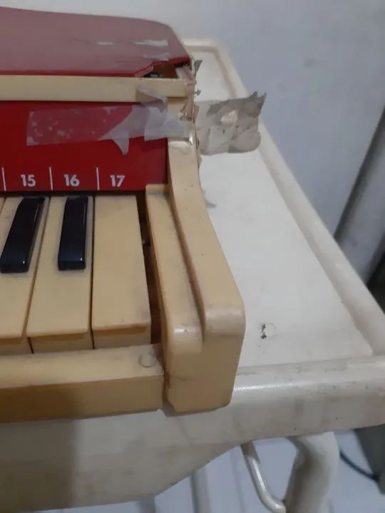 PIANO DE BRINQUEDO VINTAGE - Foto 3