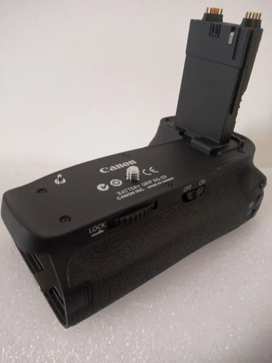 Canon Battery Grip Bg-E9 Câmera Dslr 60D