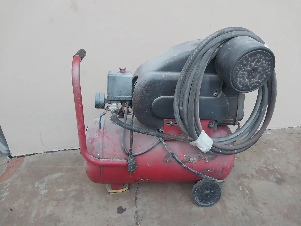 Compressor de Ar 25ltros