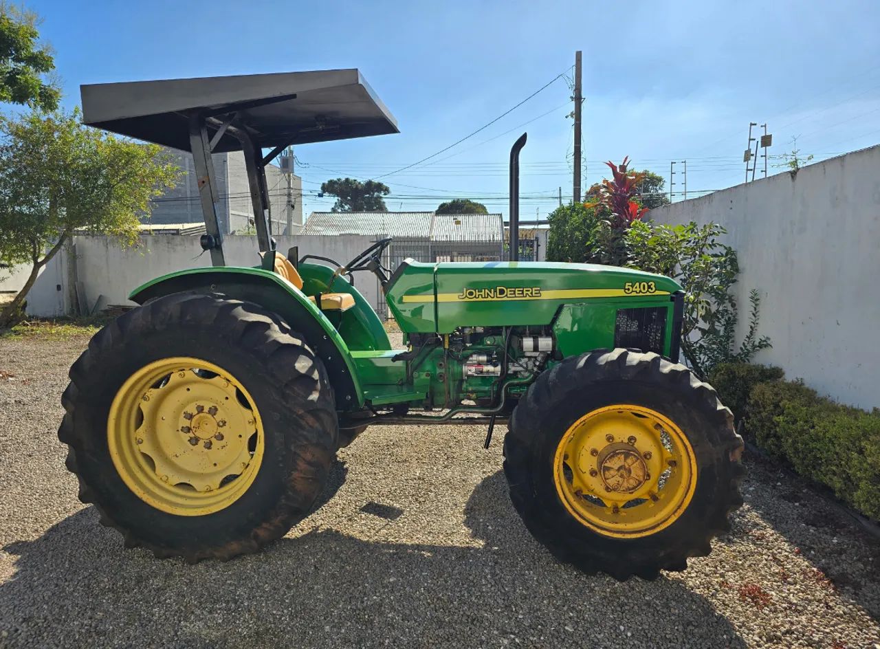 Trator John Deere 5403