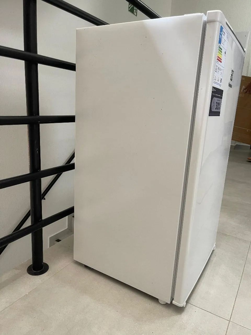 Frigobar NOVO, Electrolux - Eficiência e Design Moderno - Foto 2