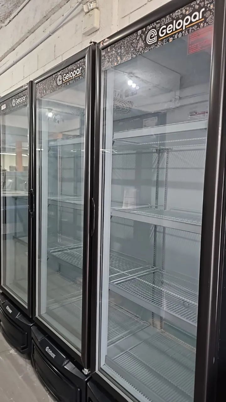 refrigerador vertical conveniencia 3 portas interno branco Geolopar (IRIS)