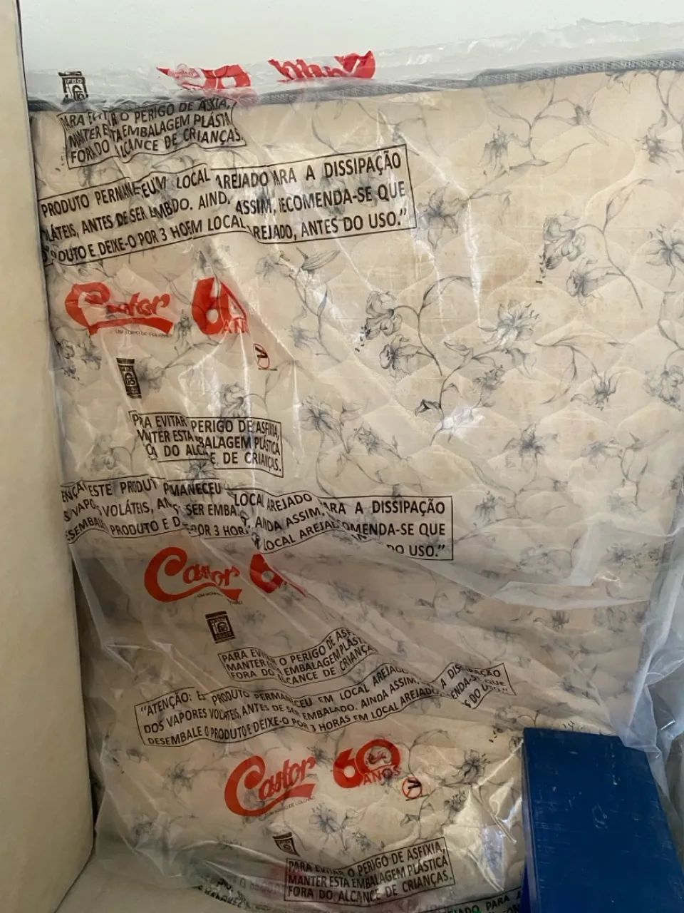 Vendo cama box, QUEEN SIZE, da ORTOBOM