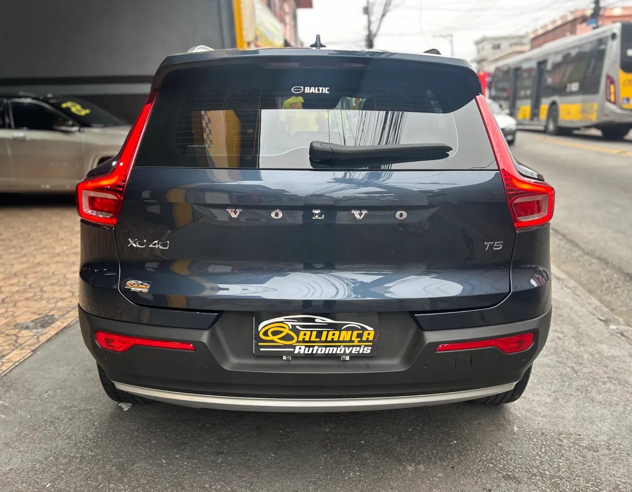 Volvo XC40 XC 40 T-5 Híbrido Momentum 1.5 262cv 2021 - Foto 6