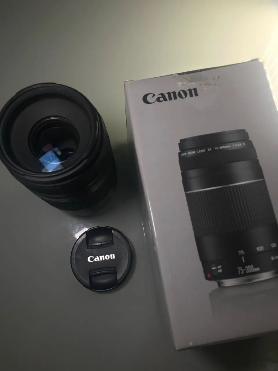 Lente Canon 75-300mm f/4-5.6 III