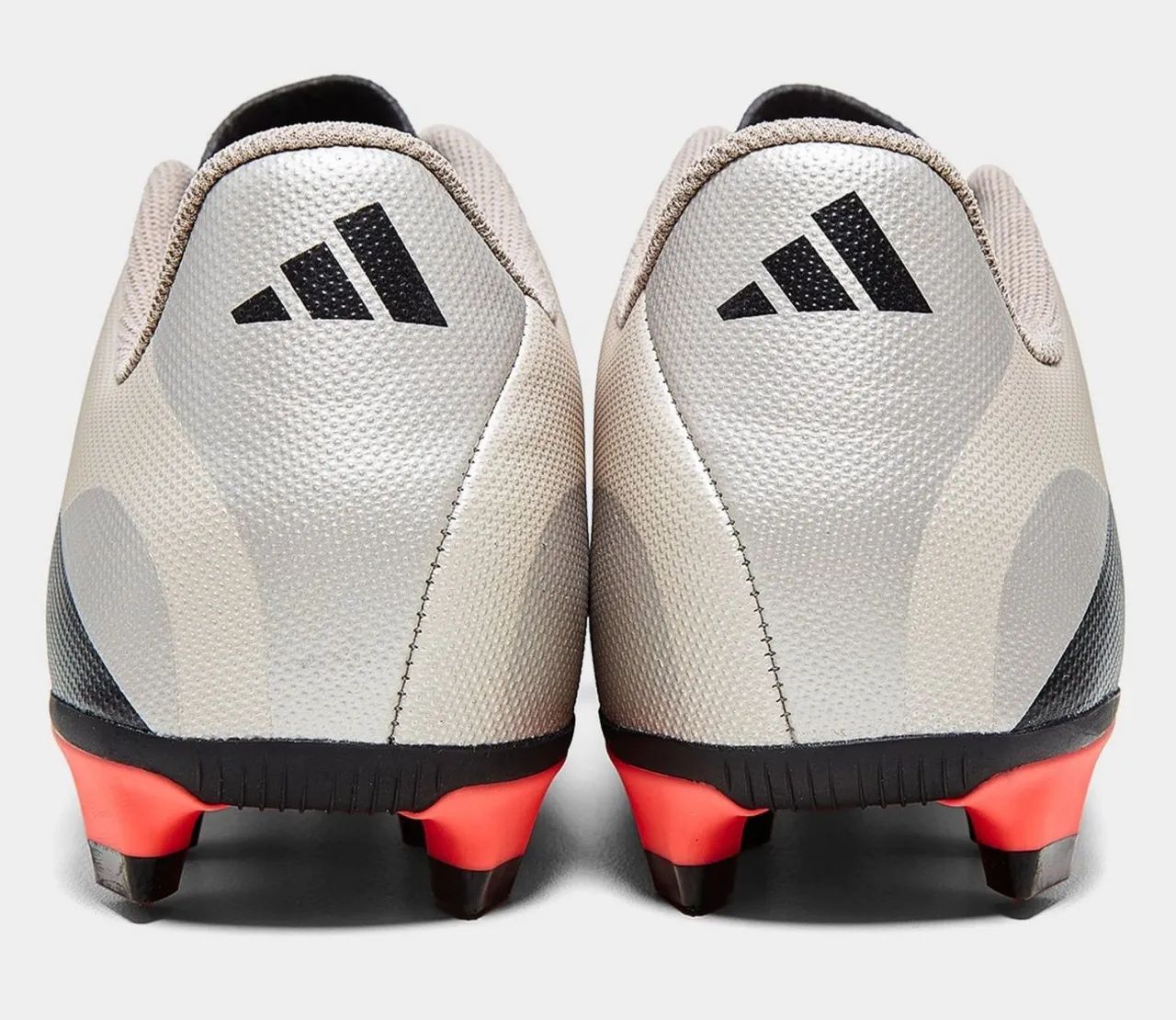 Chuteira da Adidas Predator tamanho 43 original  - Foto 2