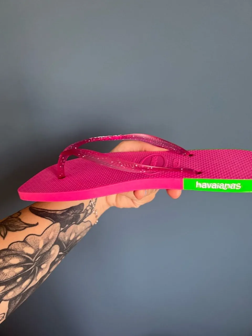 Para eevenda!!! Conjunto de 36 pares de Havaianas lindas para revenda