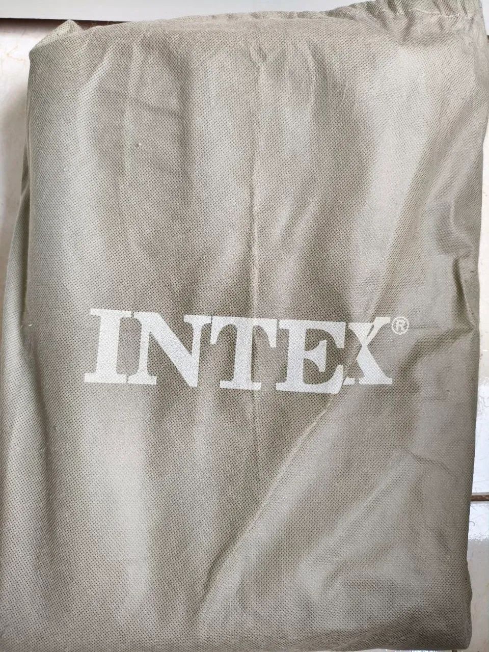 Colchão Inflável com bomba elétrica embutida INTEX - Preto - Foto 3