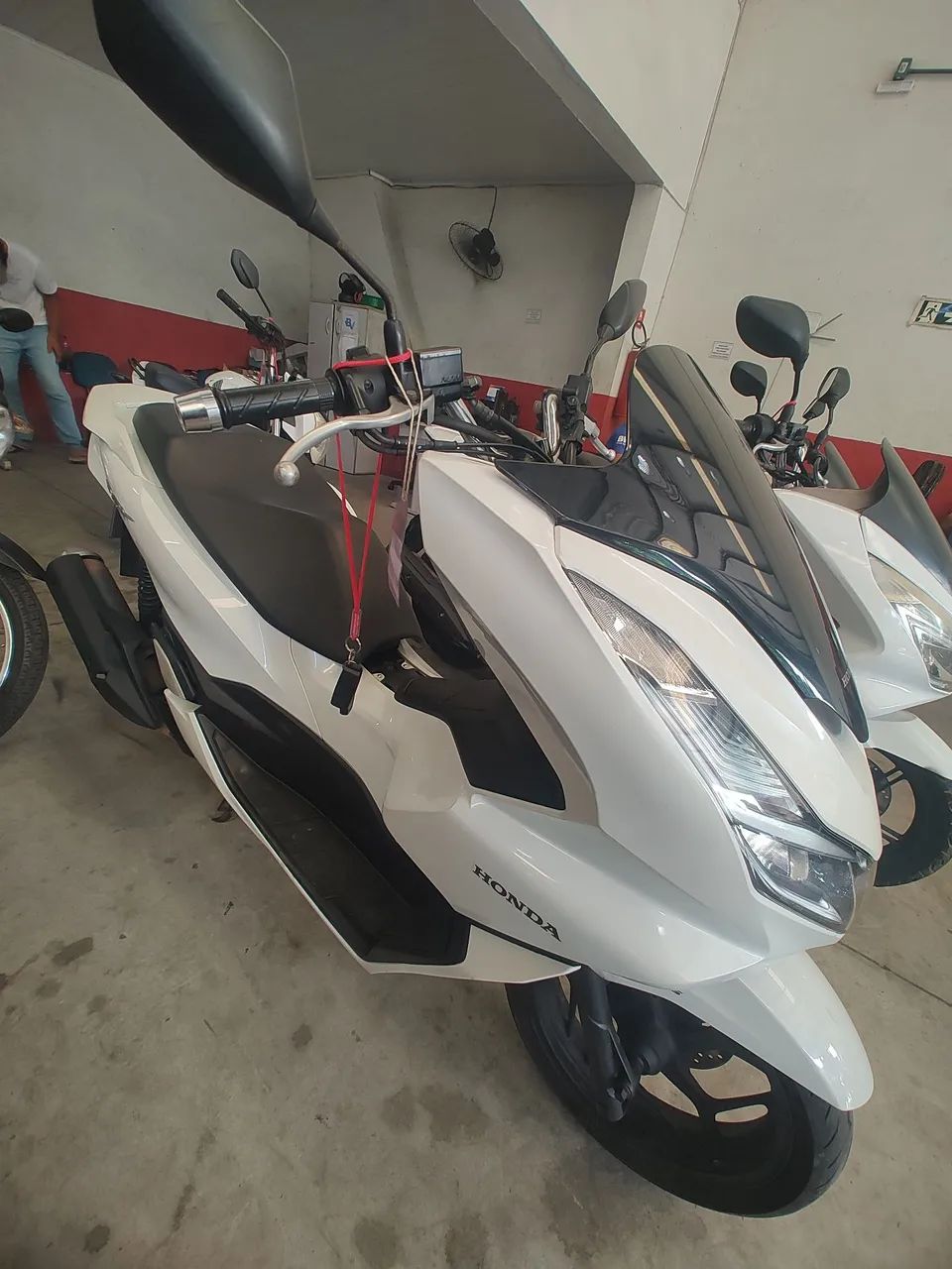 Honda PCX 2023 - Foto 2