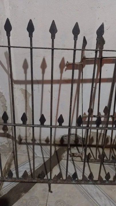 Grade de ferro toda nu ferro bom antigo  - Foto 2