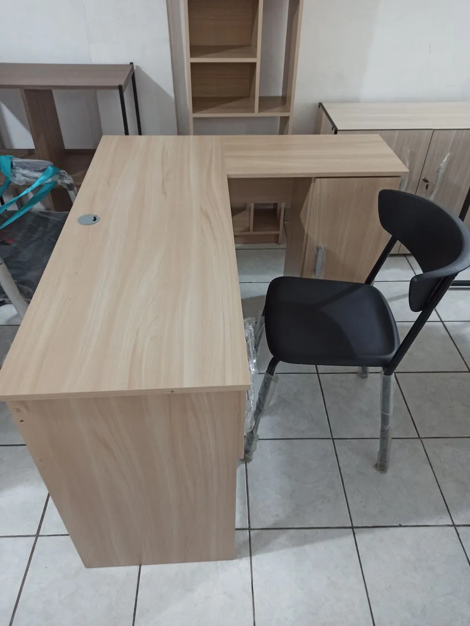 Mesa e cadeira para casa ou escritório