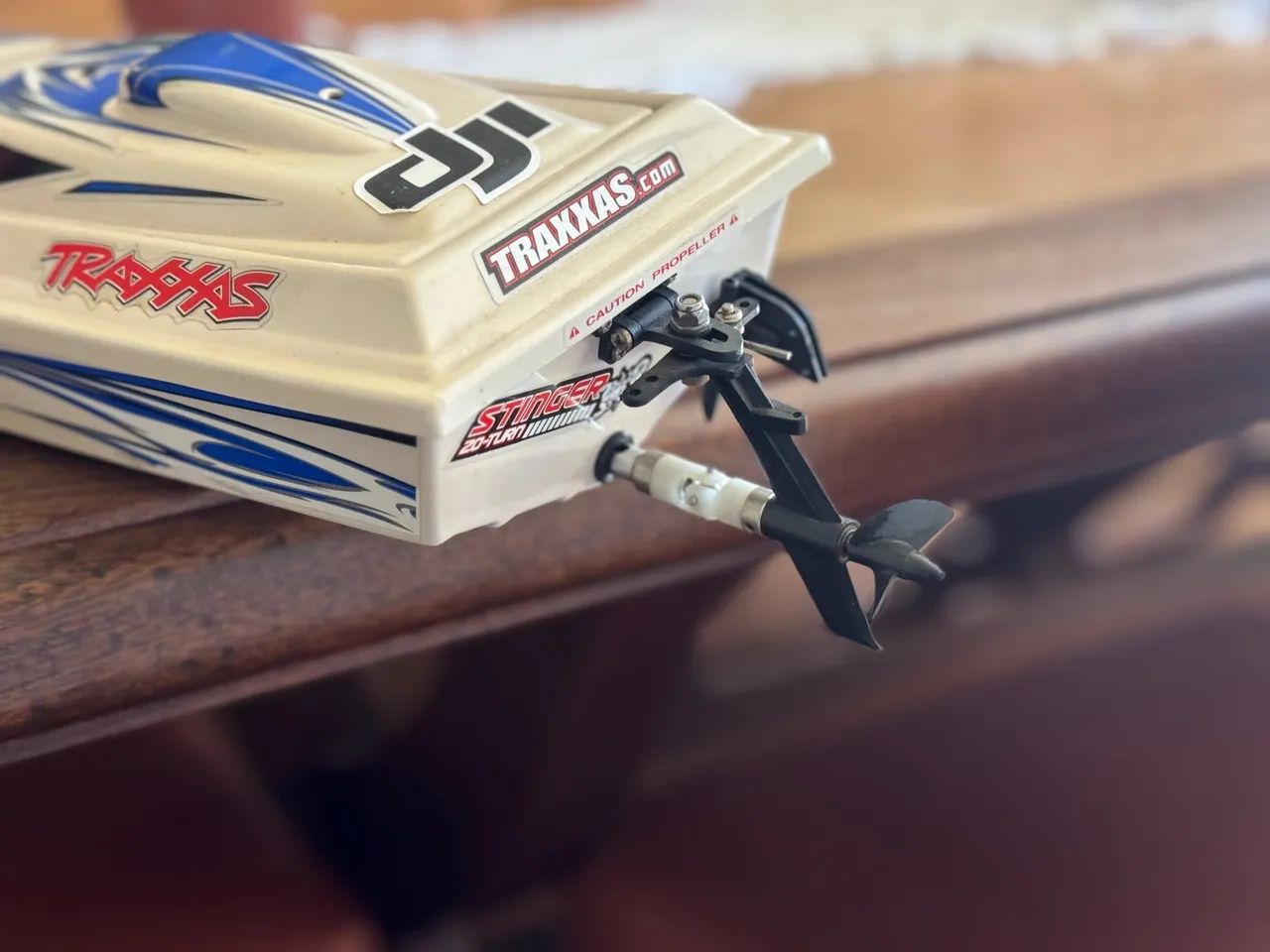 Lancha Traxxas Blast impecável  - Foto 3