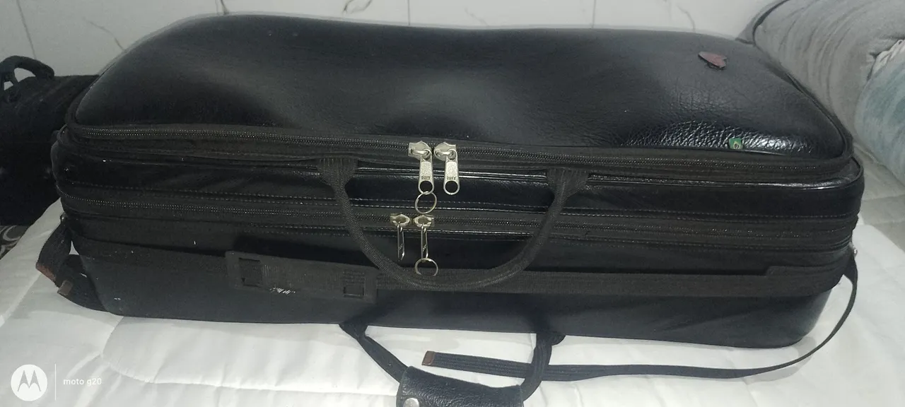Case para instrumento musical preto