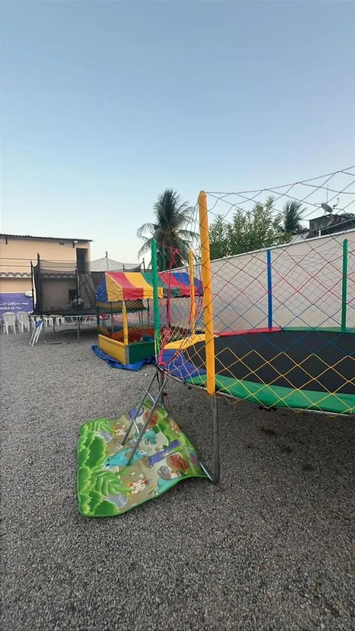 Aluguel de cama elástica e piscina de bolinhas em fortaleza 