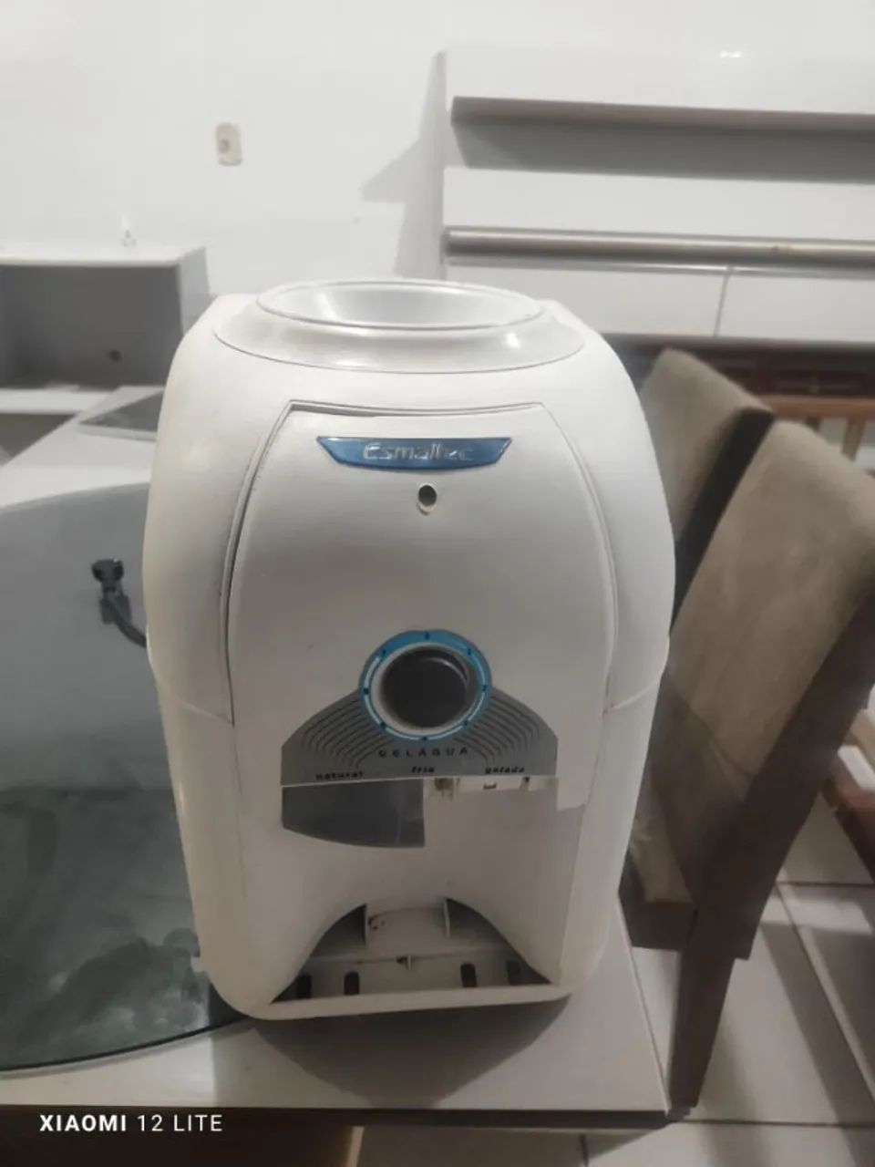 Bebedouro Esmaltec Branco - Água Gelada e Natural