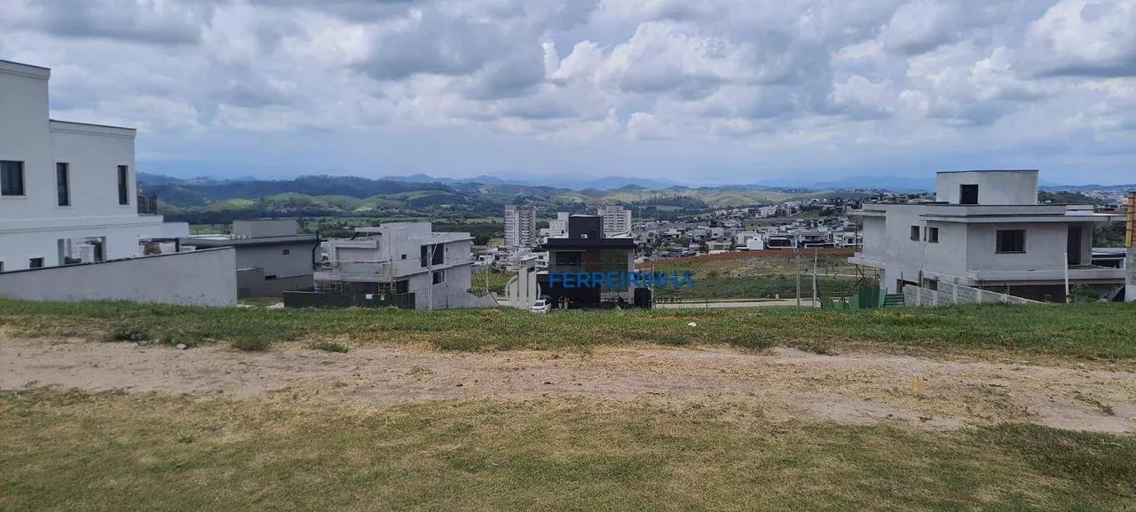 Terreno à venda, 333 m² por R$ 680.000,00 - Terras Alpha - Urbanova - São José dos Campos/