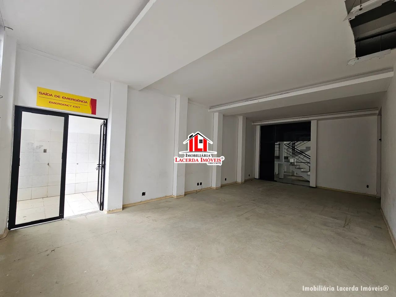 Prédio comercial medindo 800m² construído com térreo + 1 andar - Foto 3