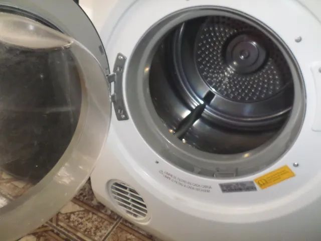 Secadora Electrolux 12Kg  220V - Foto 2