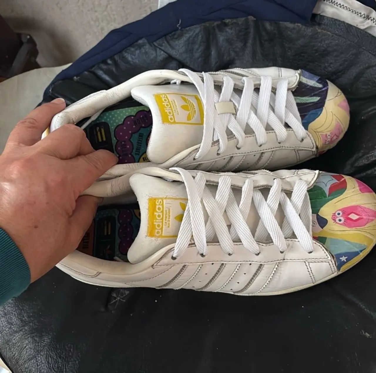 Tênis adidas Colabb pharel - Foto 4
