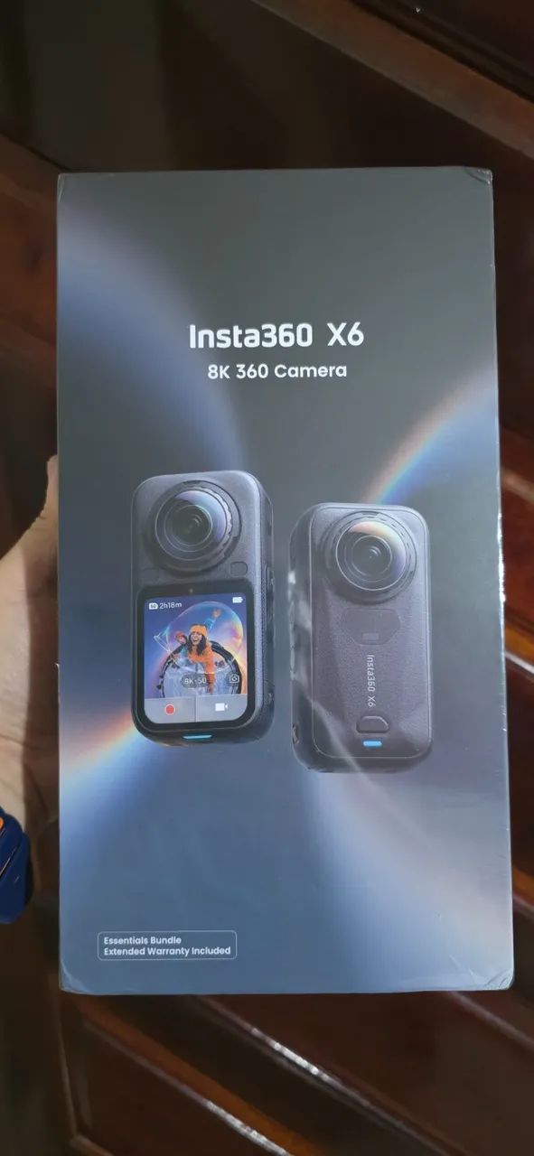 Insta360 X6 Essentials Bundle com Bastão e Bateria Extra Lacrada - Foto 2