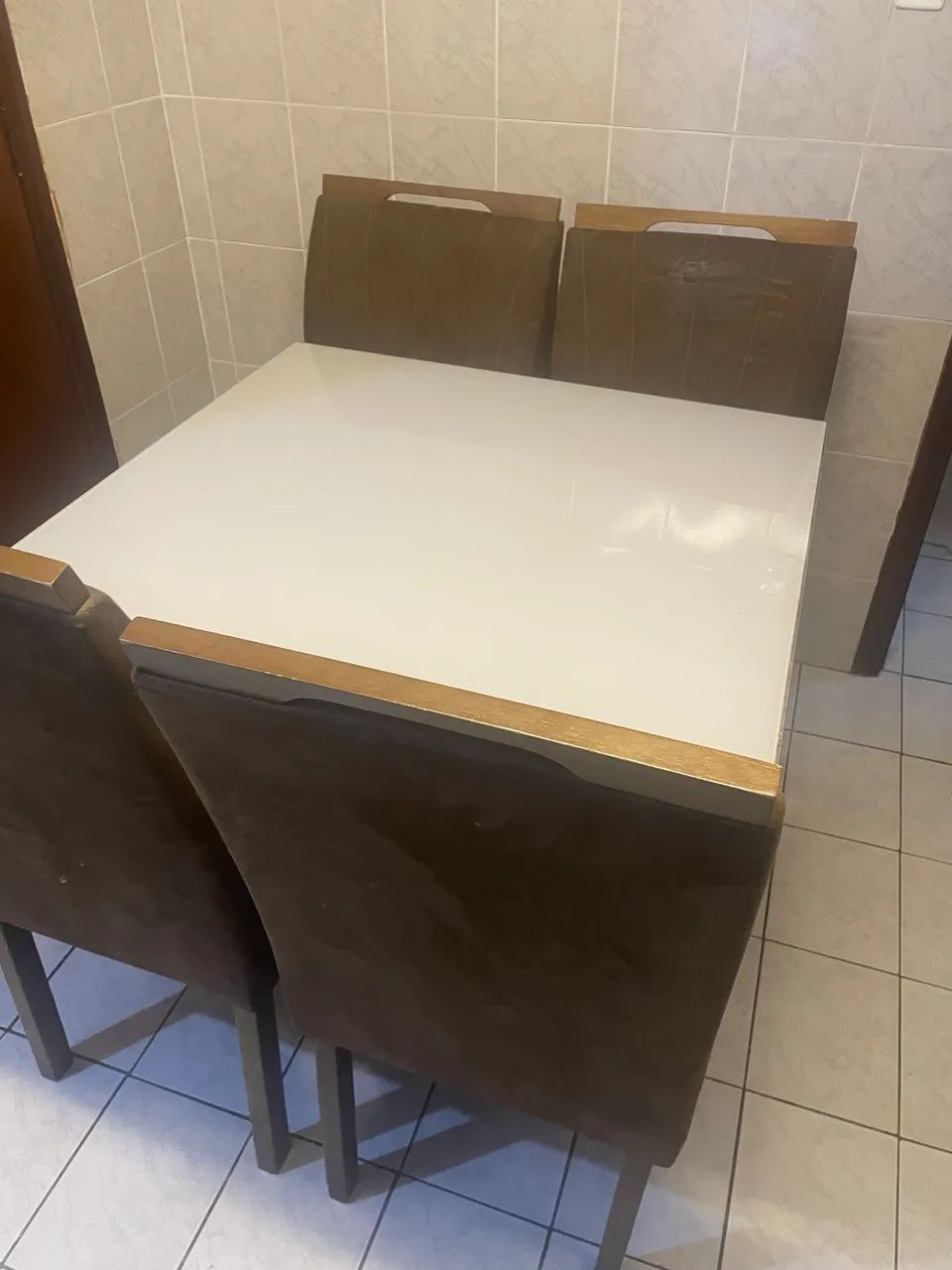 Vende-se mesa com cadeiras  - Foto 3