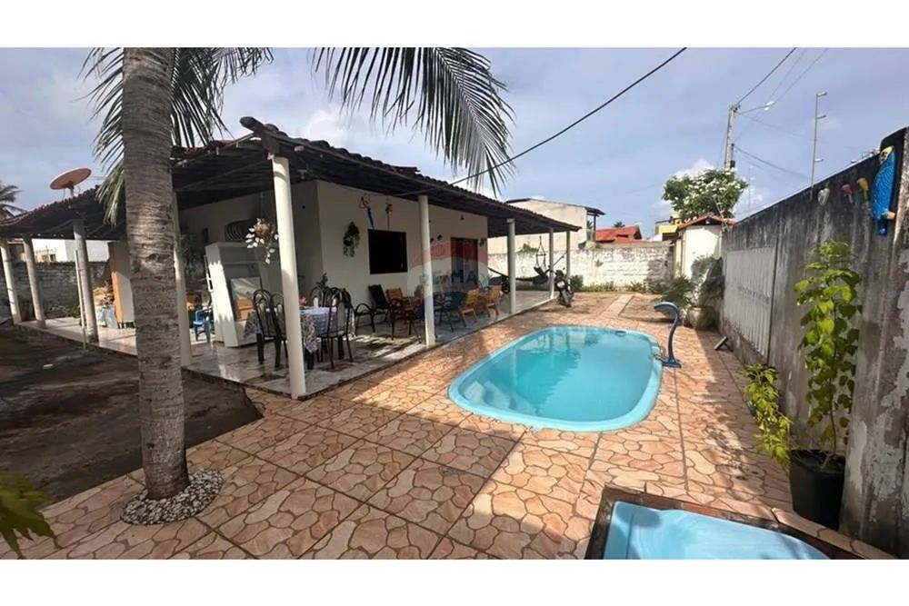 Casa de Praia na Lagoa do Pau, com 3 quartos, sendo 1 suíte e piscina.