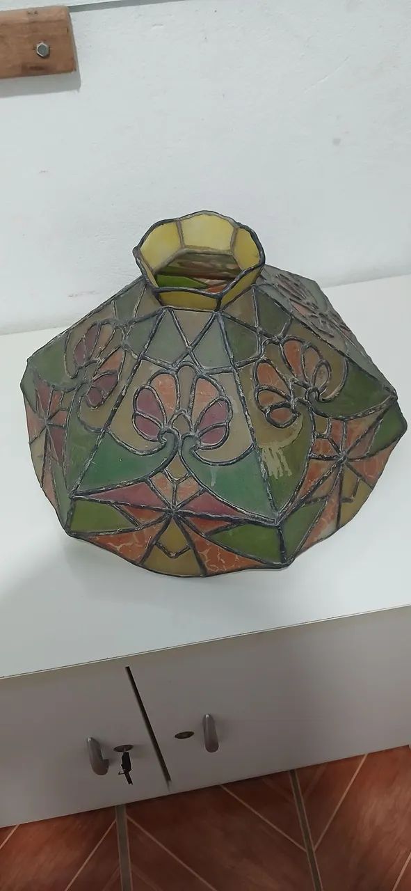 Luminária Pendente em Vitral Estilo Tiffany - Peça Antiga