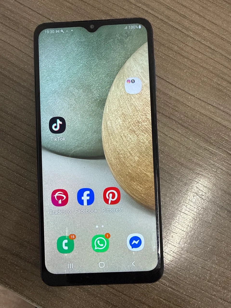 Samsung A12
