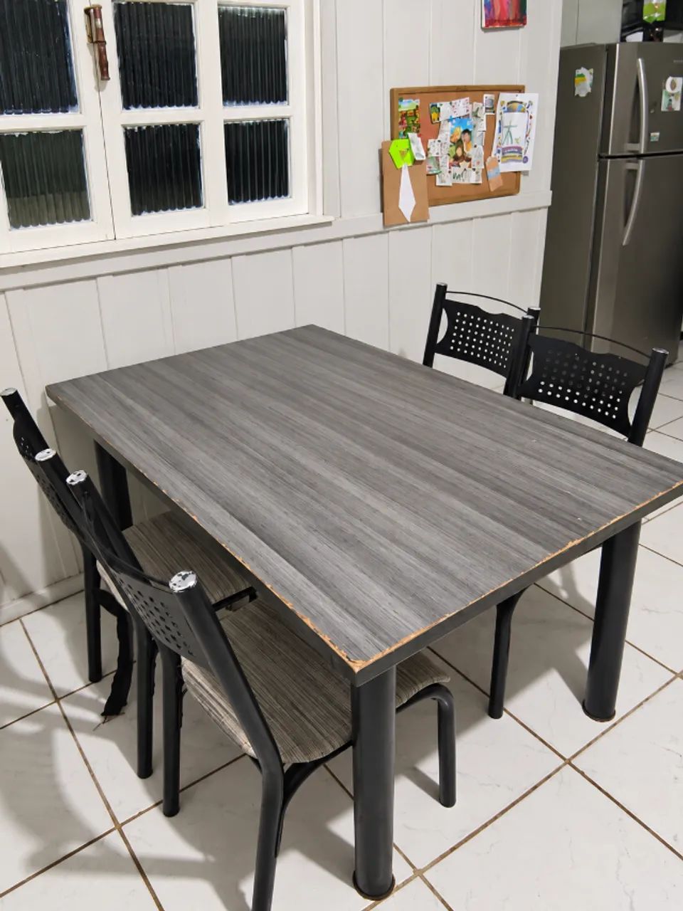 Mesa com 4 cadeiras - Foto 2