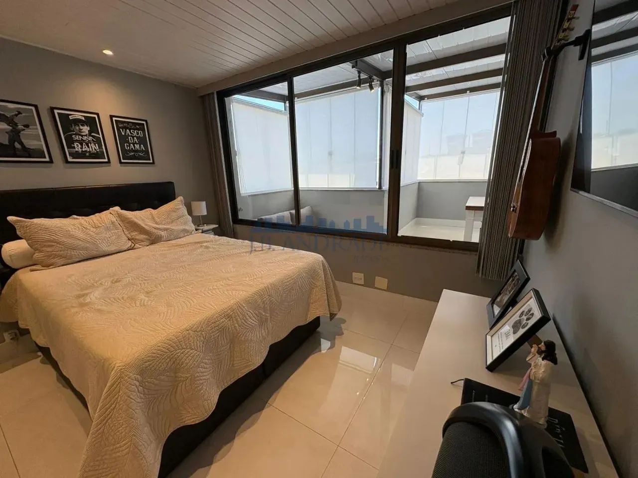 Cobertura totalmente reformada com 331m e vista Pedra da Gávea - Foto 7
