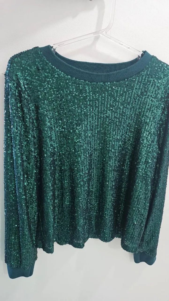 Blusa verde paetê 