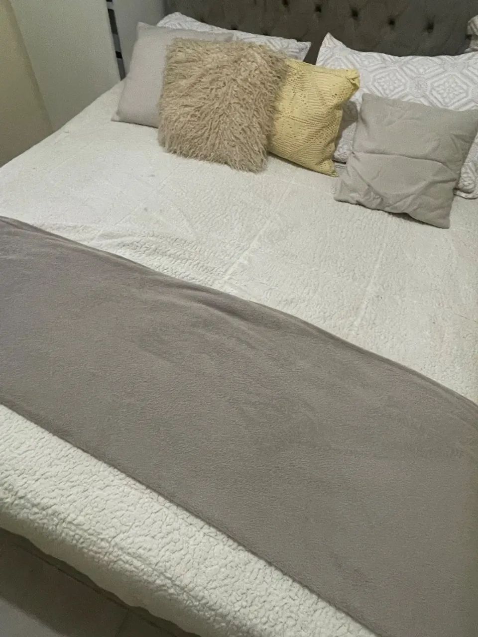 Cama queen + cabeceira 